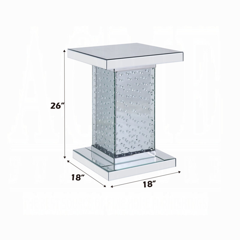 Table de bout Nysa, H 49 po x l 26 po x P 18 po