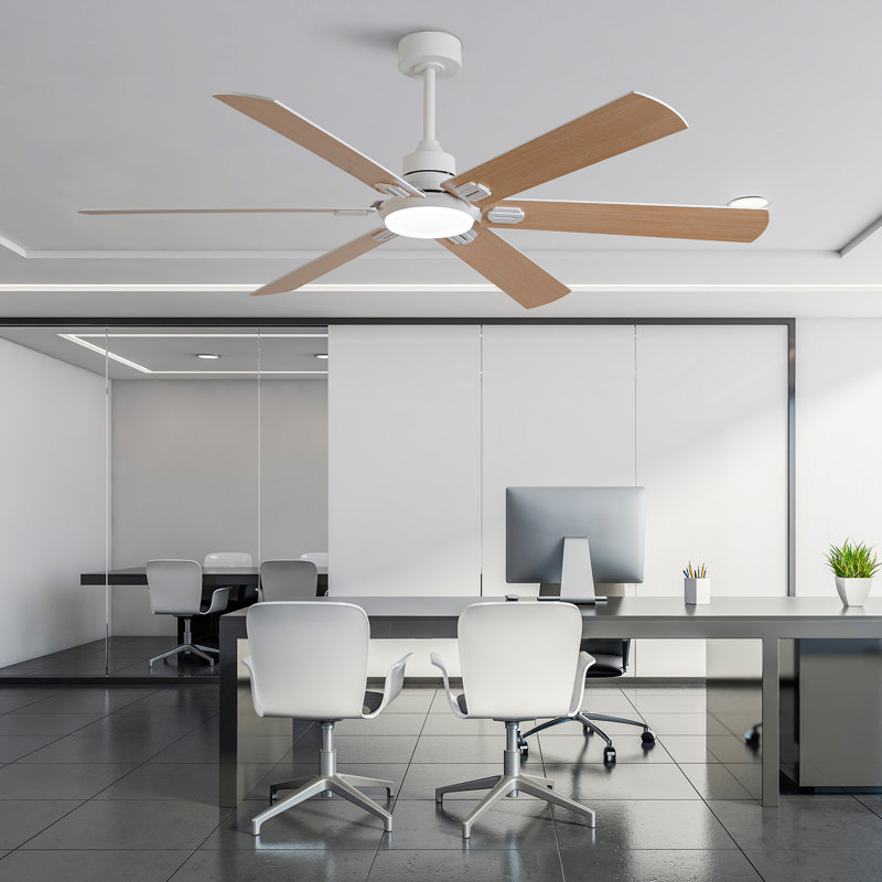 Ventilateur de plafond intelligent d'intérieur / extérieur avec lumière, conception blanche moderne à 6 pales, télécommande, DEL à intensité variable, moteur à courant continu silencieux à 6 vitesses, réversible pour une utilisation toute l'année