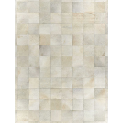 Natural Hide Geometric Handmade Cowhide Beige/Gray/Dark Gray Area Rug