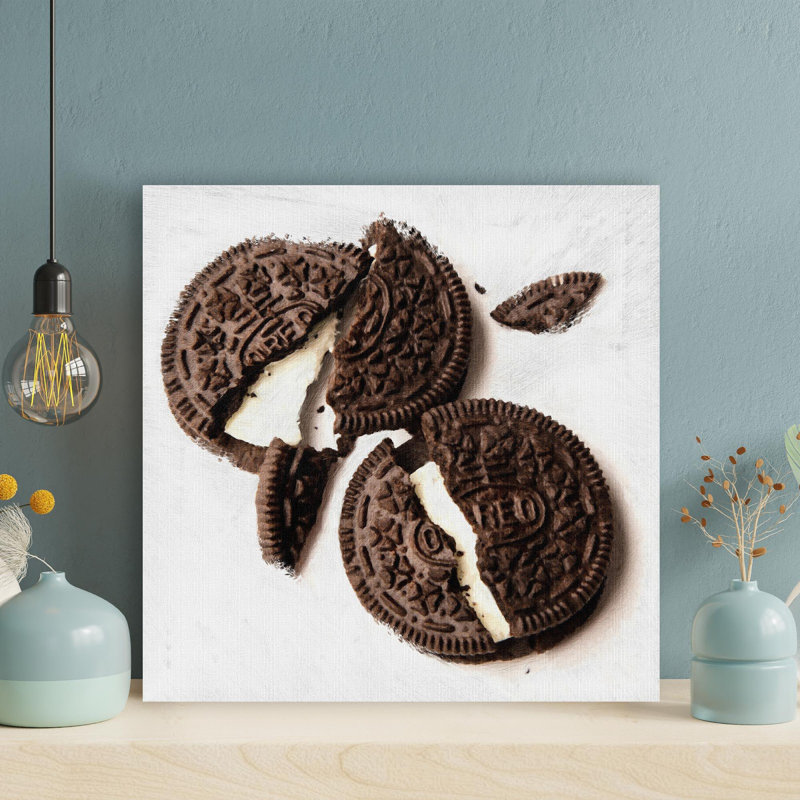 Cracked Oreo Cookies - 1 pièce, impression carrée sur toile tendue, L 32 po x H 32 po