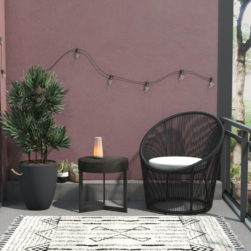 Steel Outdoor Lounge Chair, Black