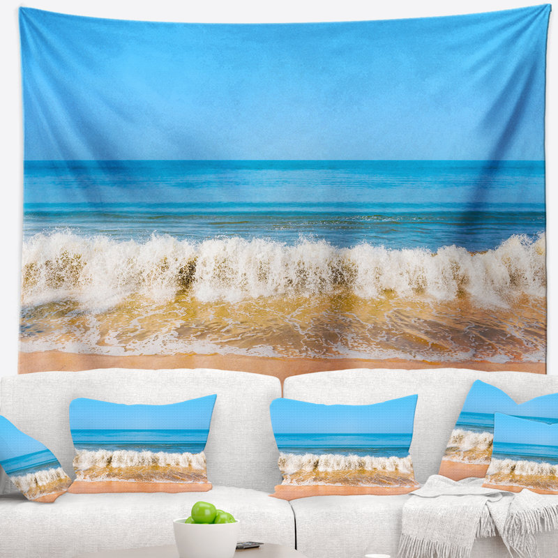 Tapisserie plage, mer bleue et vagues rugissantes, H 32 po x l 39 po