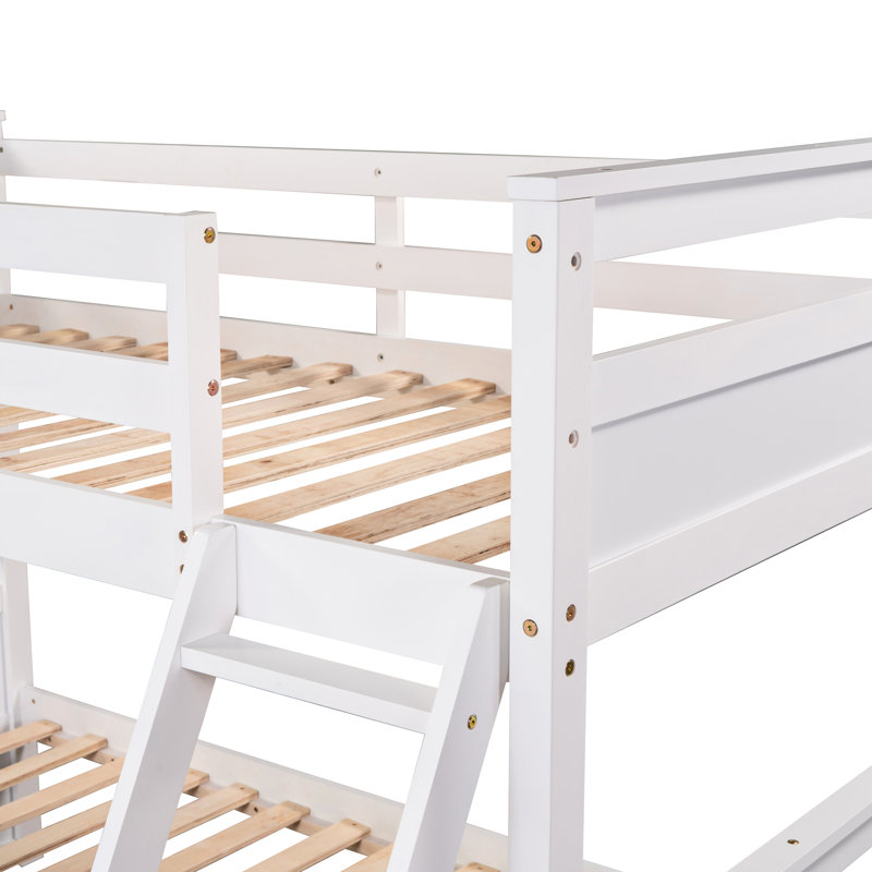Lit superposé simple au-dessus d'un lit double en bois massif blanc pour plus d'espace de rangement et de rangement