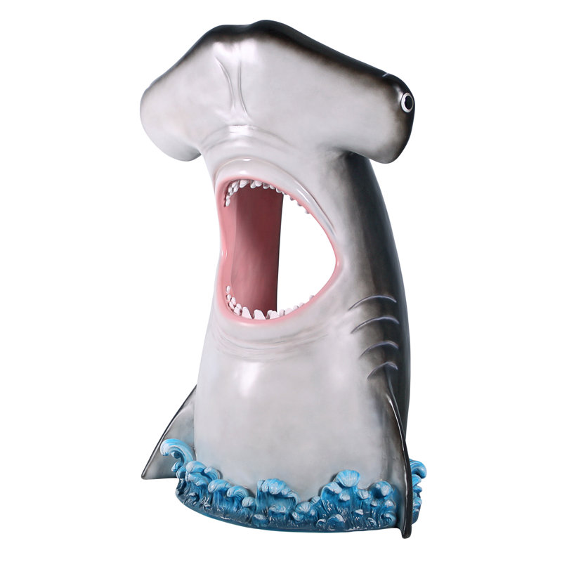 Statue shark à hammerhead peek-a-boo