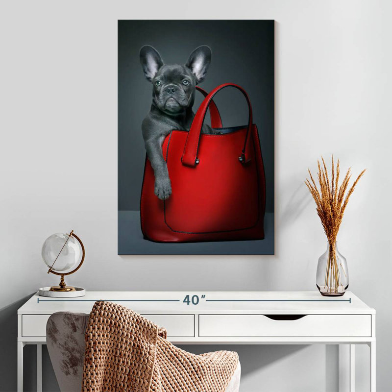 Bouledogue français dans un sac, H 30 po x l 20 po