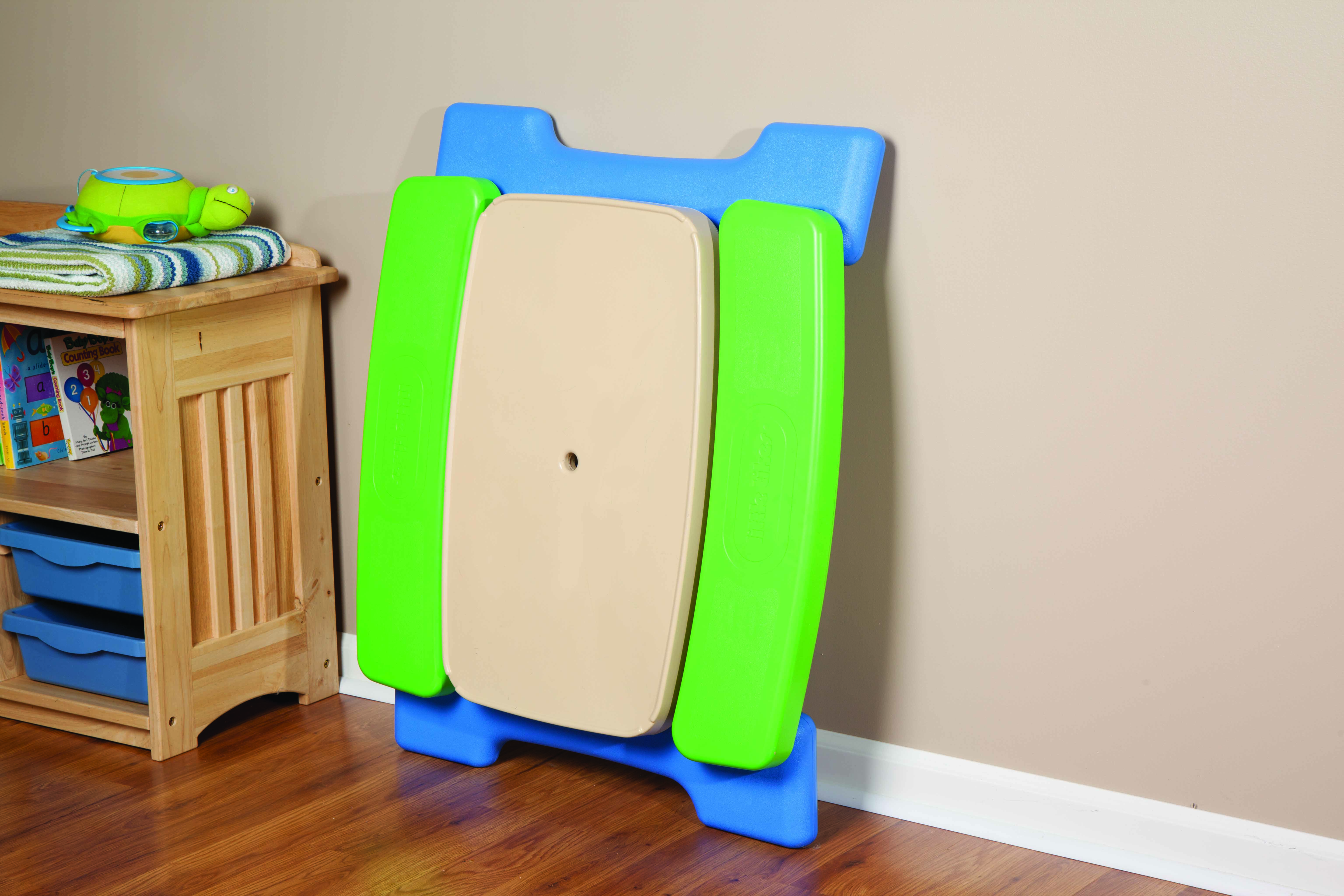 little tikes easy store junior play table