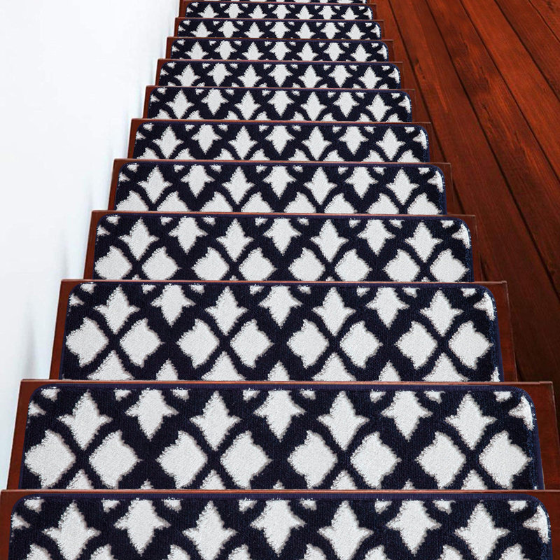 Tapis d'escalier intérieur et extérieur 9 po x 28 po Schafer, Bleu marine