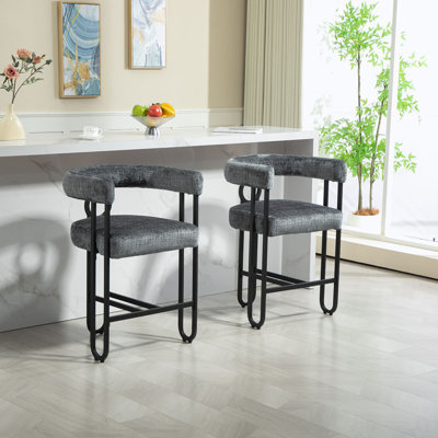 Tabourets en chenille