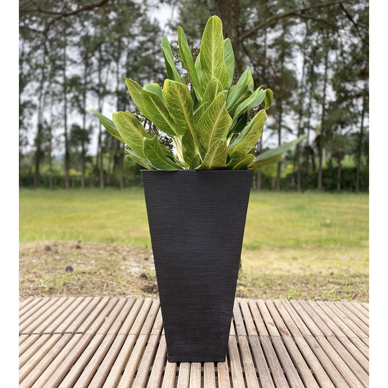 Pot à fleurs en résine Zurique, Noir, H 29,13 po x l 16,14 po x P 16,14 po