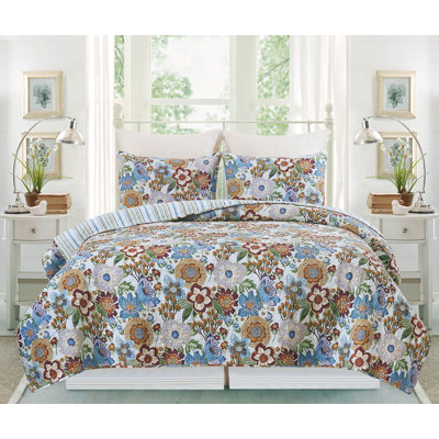 Calanthe Full/Queen Bed 3-Piece Quilt Bedding Set