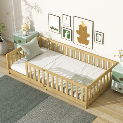 Lit simple au sol avec clôture sans porte, lit en bois d'hévéa