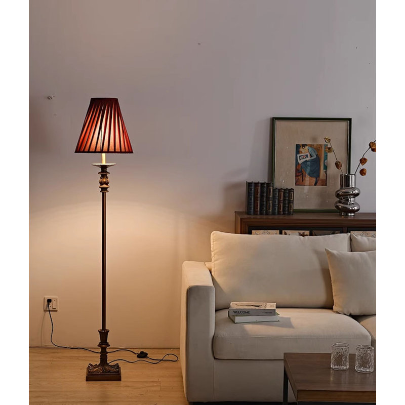 Lampe sur pied en résine de style européen