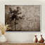 Arbre simple devant un mur - salon d'art mural arbre monochrome-412564534-412564535