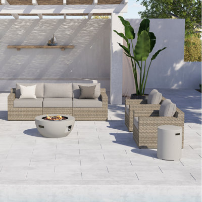 Addingham 31.5" Round Fire Pit Table