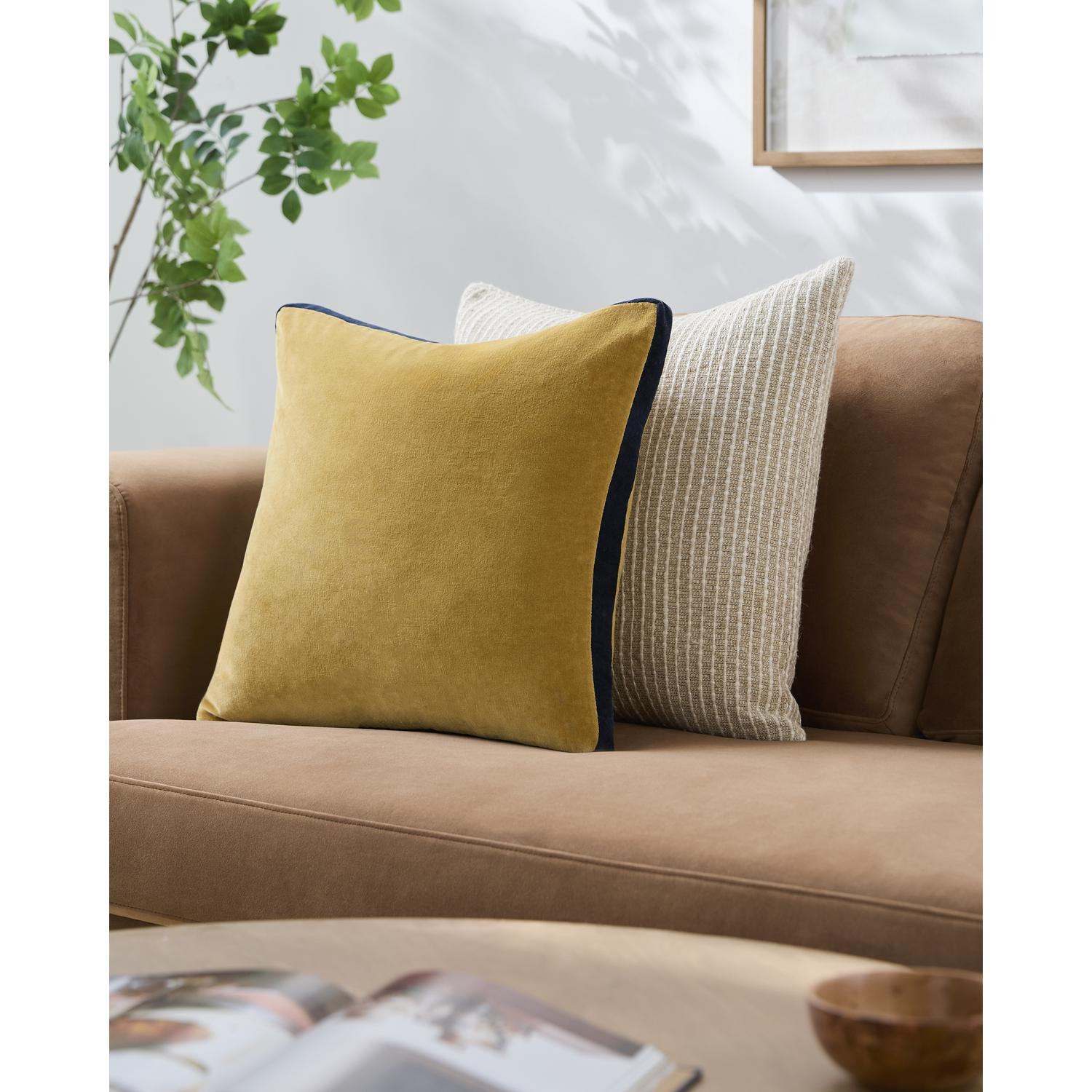  Nicholas Cotton Throw Pillow, Polyester/Polyfill, 22" x 22", Yellow/Navy