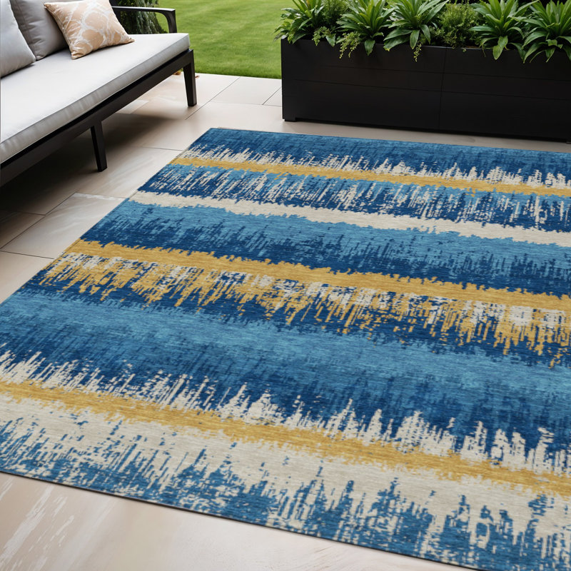 Tapis intérieur lavable rayé bleu marine et ivoire HomeRoots 5 pi x 8 pi