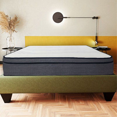 14 in. King Size Hybrid Mattress, Multi Layer Foam and Pocket Coil Mattress in a Bed