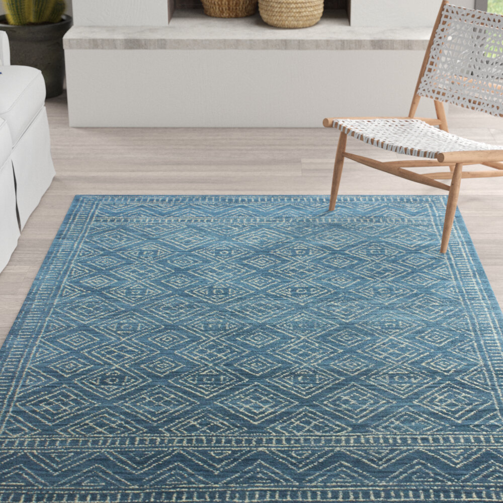 KAS Rugs Shabby Chic Rectangular Blue Border Hand-Hooked Accent Rug  (Common: 2-ft x 4-ft; Actual: 27-in x 45-in) at