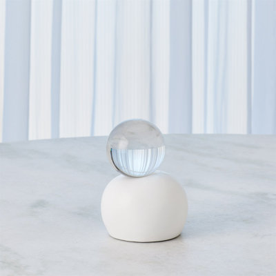 Single Meringue Sculpture w/Sphere