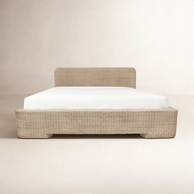 Claudia Bed Queen Natural, King