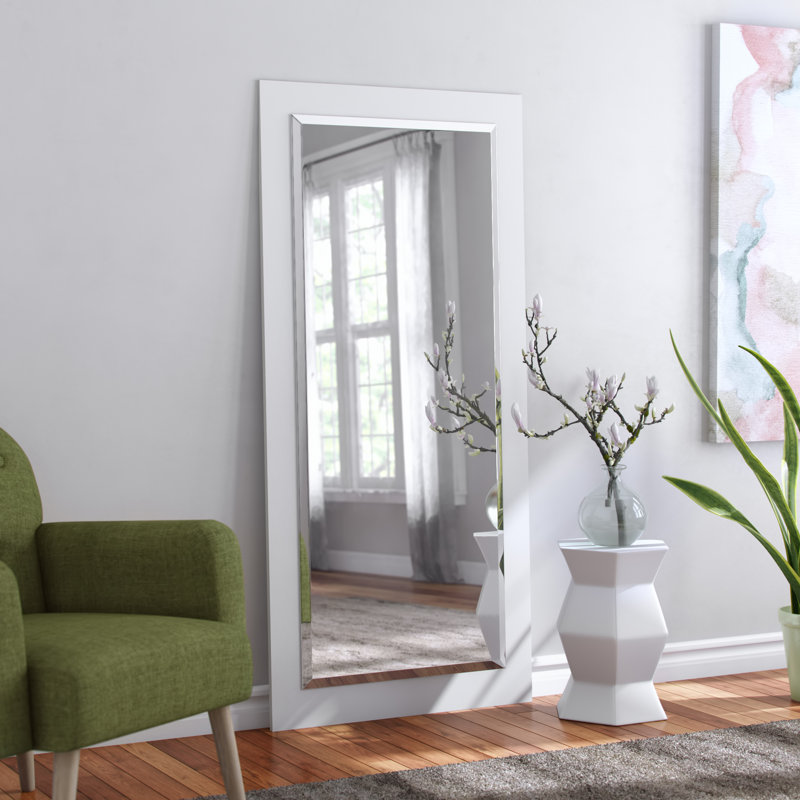 Miroir mural biseauté blanc, H 66 po x l 31 po