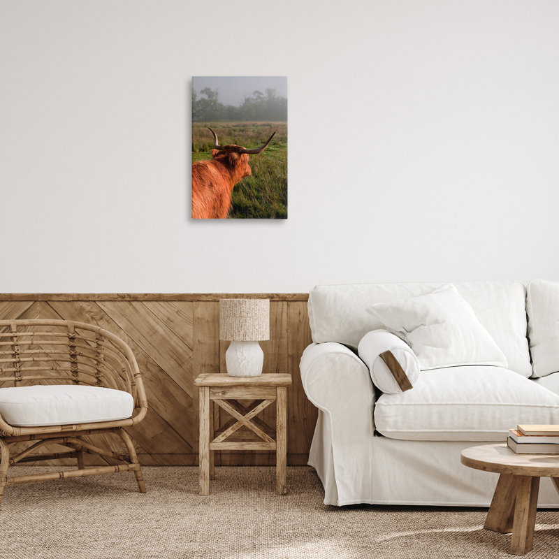 «Highland Cow Gazing Out Canvas» par Jenny Rainbow Fine Art, H 24 po x l 16 po