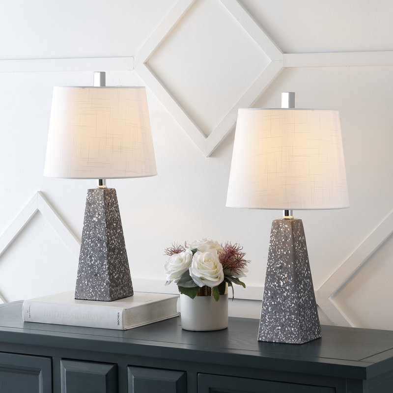 Lampe de table en résine Jiliana, Terrazzo gris foncé