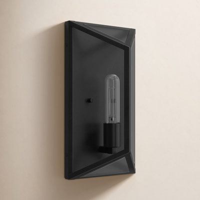 Doha Single Light Geometric Outdoor Wall Light