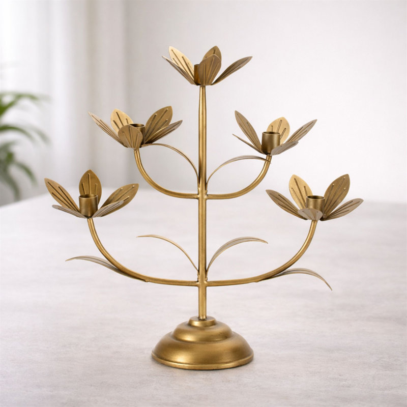 Bougeoir sculpté floral H 16,75 po