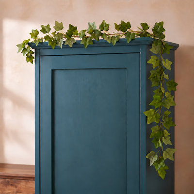 Garlands 160 cm H Faux Plant