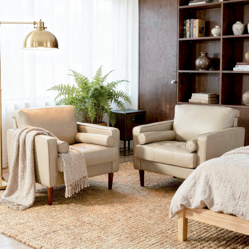 Fauteuil club capitonné à accoudoirs carrés en similicuir avec 2 coussins, Crème