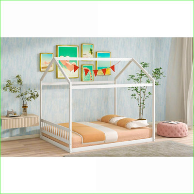 Structure de lit plateforme en bois de pin grand format avec tête de lit en forme de maison, aucun sommier nécessaire, blanc pour la chambre à coucher
