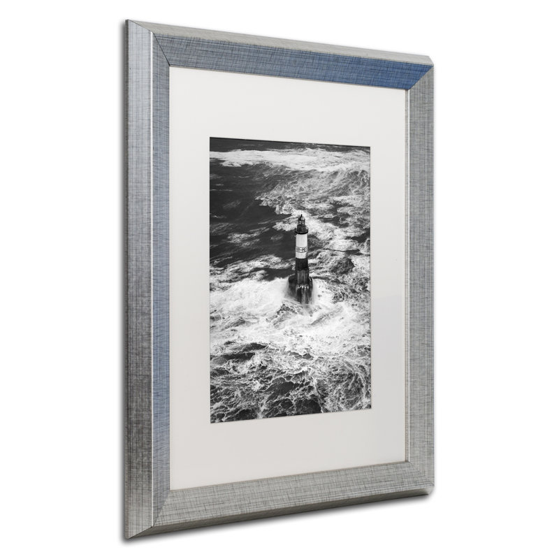 Hockman, «Armen Lighthouse Against Ruzica», reproduction de photo encadrée, H 20 po x l 16 po x P 0,5 po, Cadre argenté
