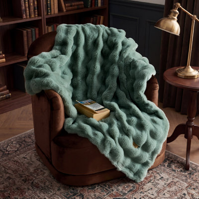 Bedsure Fluffy Faux Fur Throw XL Blanket – Soft Bubble Blanket for Sofa & Dorm Room – Jadeite – Gift for Teen 
