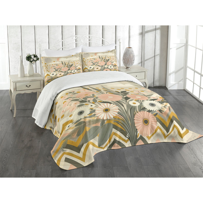 Polyester Floral Coverlet, King Coverlet / Bedspread + 2 Standard Shams