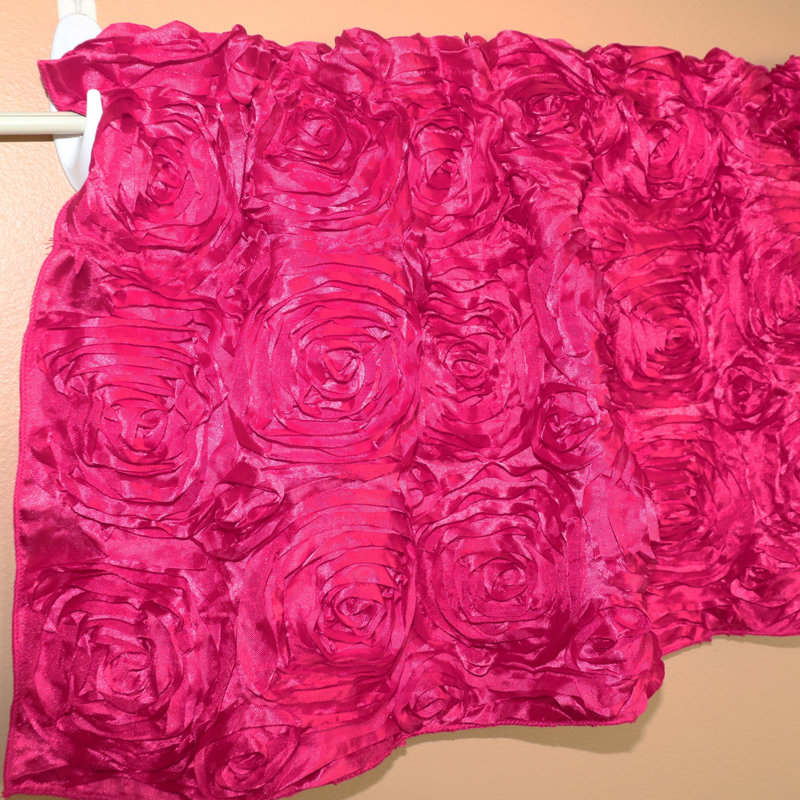 Cantonnière florale sur mesure l 54 po, L 54 po x L 28 po, Fuchsia