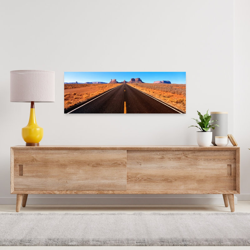 «Empty Road», nuages, ciel bleu, Monument Valley, Utah, États-Unis, paysage contemporain abstrait, art mural