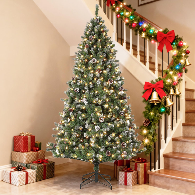 31' H Christmas Tree
