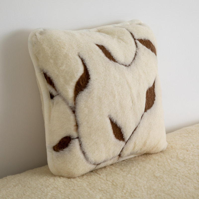 Clouser Square Cushion