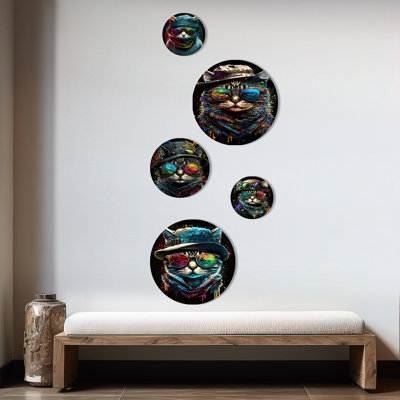 Ensemble de 5 décorations murales avec 5 lunettes de soleil et un chapeau amusant