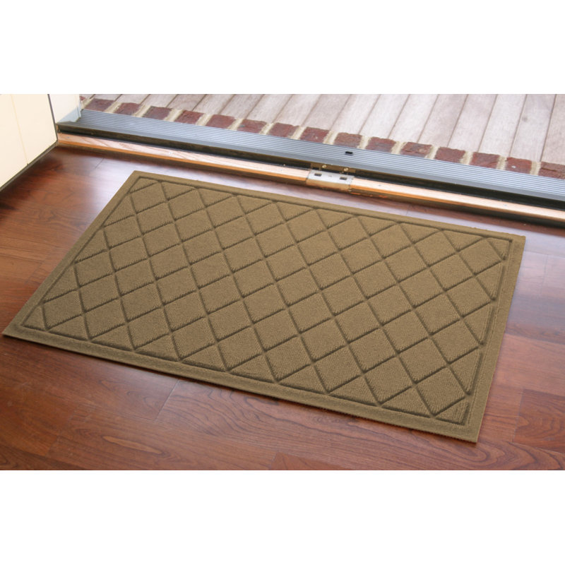 Paillasson intérieur / extérieur 34 po x 52 po WaterHog Argyle, Chameau, Rectangle 34' x 54'