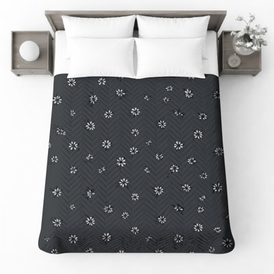 Black White Daisies Quilted Bedspread All Sizes
