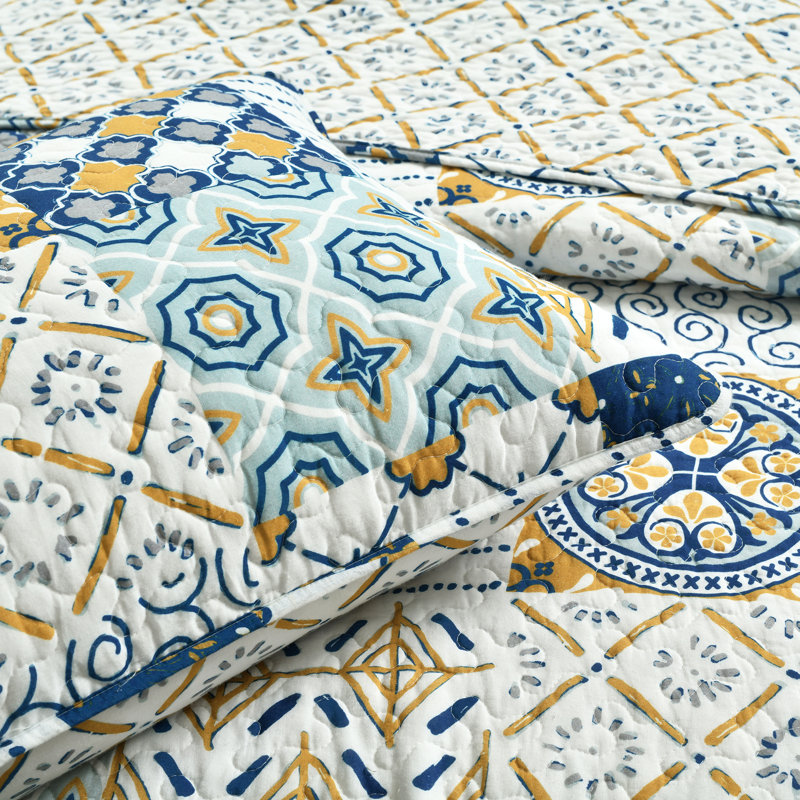 Monique Standard Cotton Reversible Coastal 3 Piece Quilt Set, King Quilt + 2 Shams, Navy/Mustard