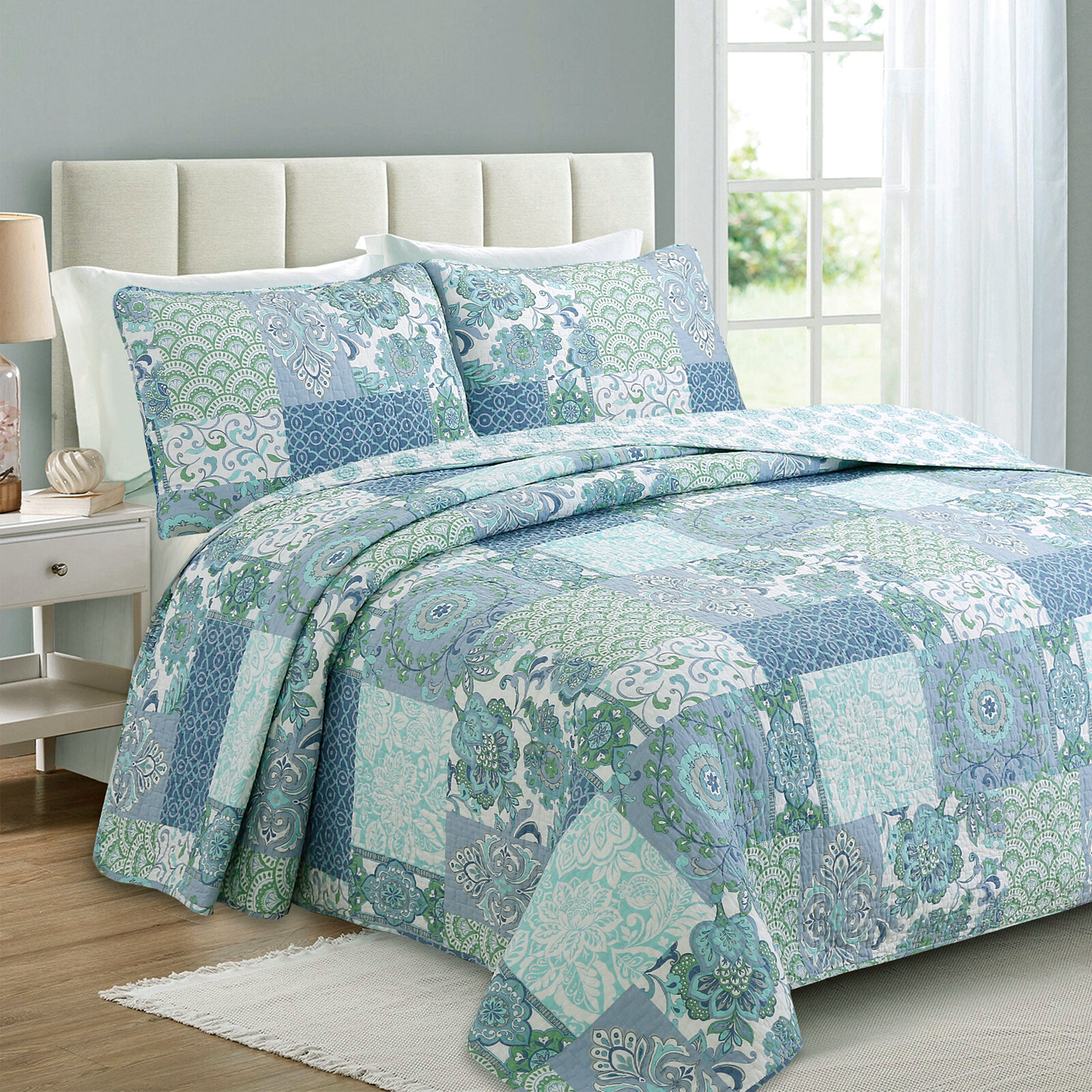 Laura Ashley Floral Blue/White 100% Cotton Reversible Quilt Set & Reviews -  Wayfair Canada