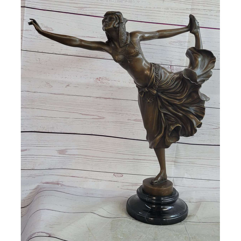 Figurines et sculptures