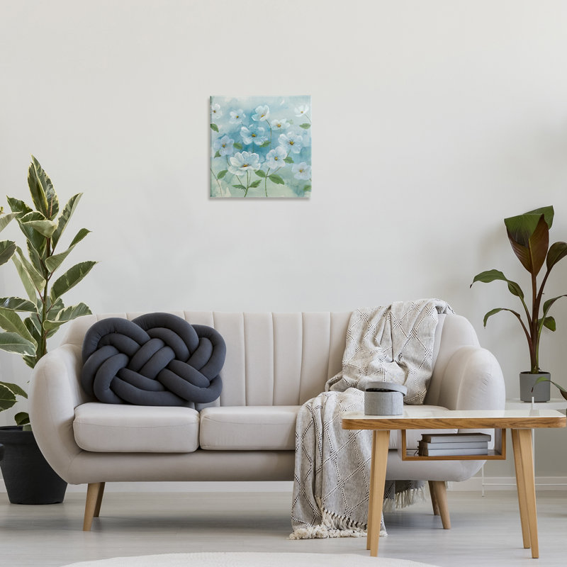 Jolies fleurs sur toile bleue par Nan, H 17 po x l 17 po