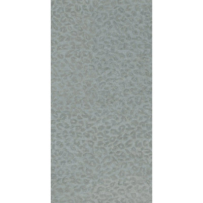 Leopardess Soft Gray Hand-Tufted Responsible Wool Rug