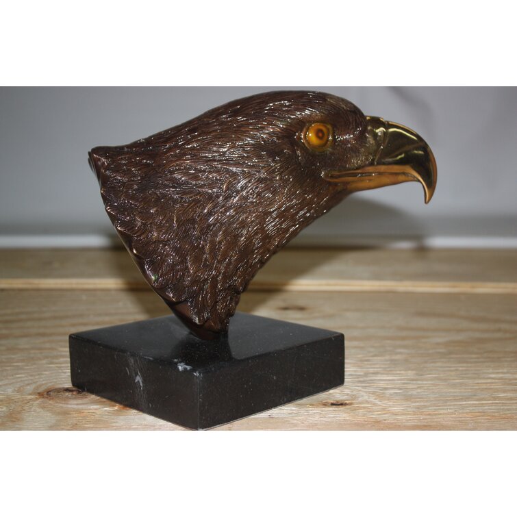 Red Barrel Studio® Statue de tête eagle Romola - Wayfair Canada