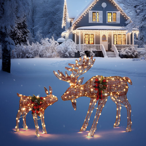 The Holiday Aisle® Jalyrica Moose Family Lighted Display Set Christmas ...