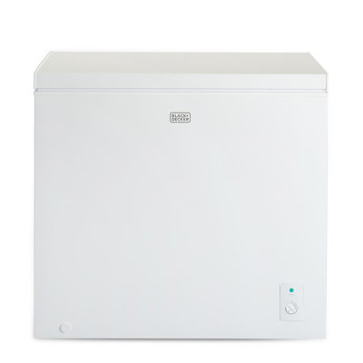 BCFK Series BLACK+DECKER 7.0 Cu. Ft. Chest Freezer, Holds up to 245 Lbs. of Frozen Food with Organizer Basket